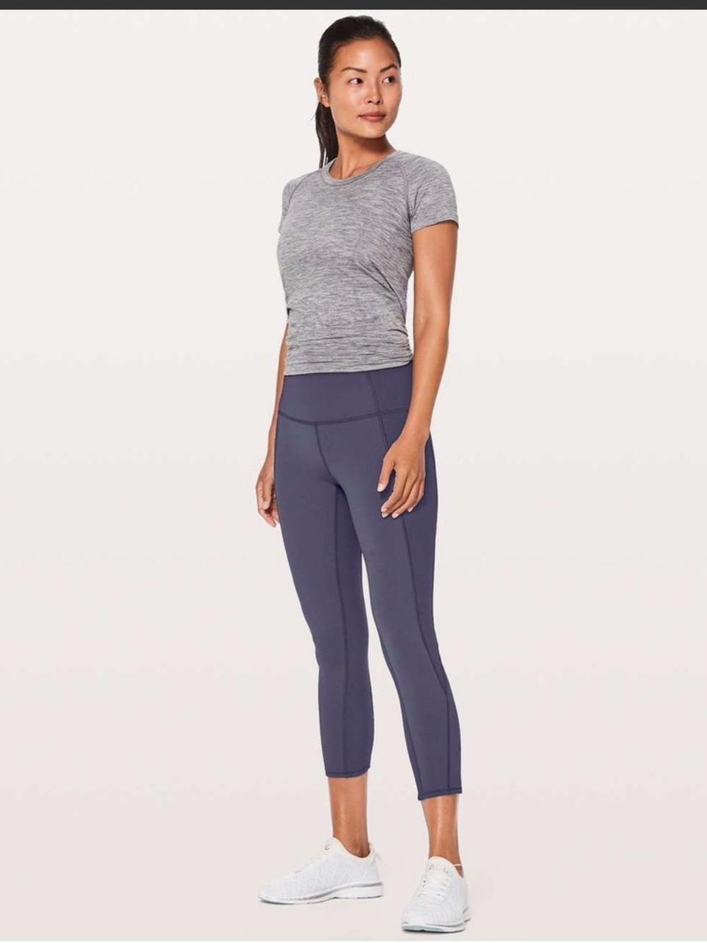 NWT Lululemon On Your Mark Crop (23"), a high-performance running tight.